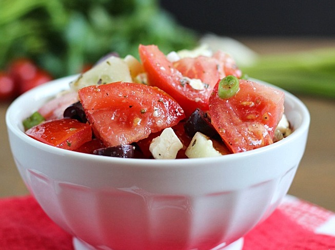 Easy-Greek-Tomato-Salad-2